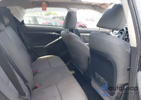 2009 Toyota Matrix S z USA, uszkodzony, nr VIN 2T1KE40E49C006934